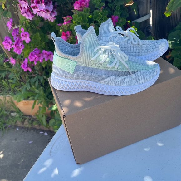 Fashion Women's Casual Sneakers New Comfortable color white/green - Picture 4 of 11